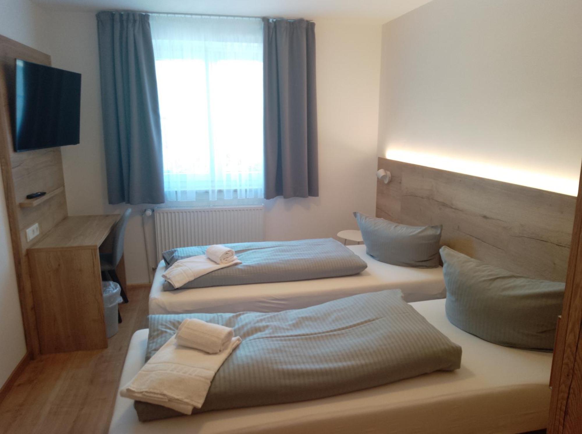Pension Dorfstrasse 6 Штеттен Экстерьер фото